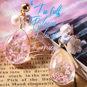 ‘In Full Bloom’ Flower Earrings